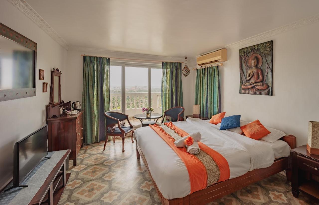 Ocean Suite Goa Дона-Паула Екстер'єр фото